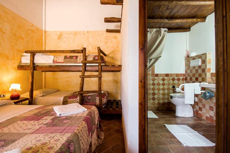 Gîte Eco Parco Neule - Chambre famille, Dorgali (NU)