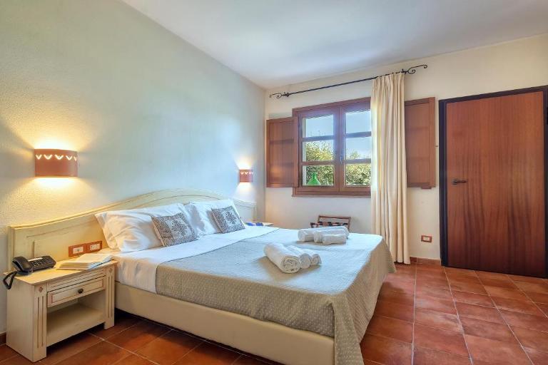 Alghero Country Resort Hotel & Spa - Deluxe Room, Alghero (SS)