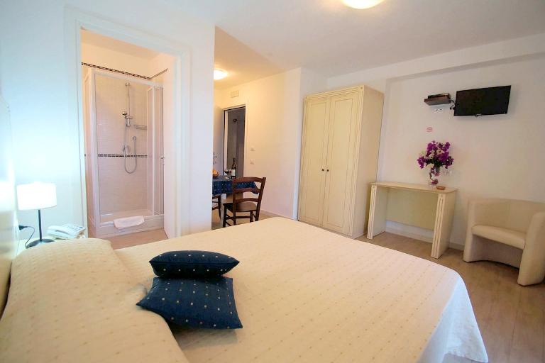 Aparthotel Tartaruga Bianca - Junior Suite, Valledoria (SS)