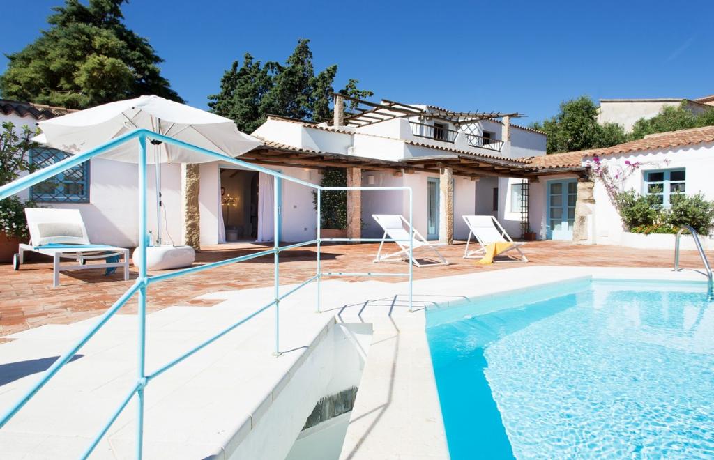 Homes Alene, San Pantaleo (OT) #3