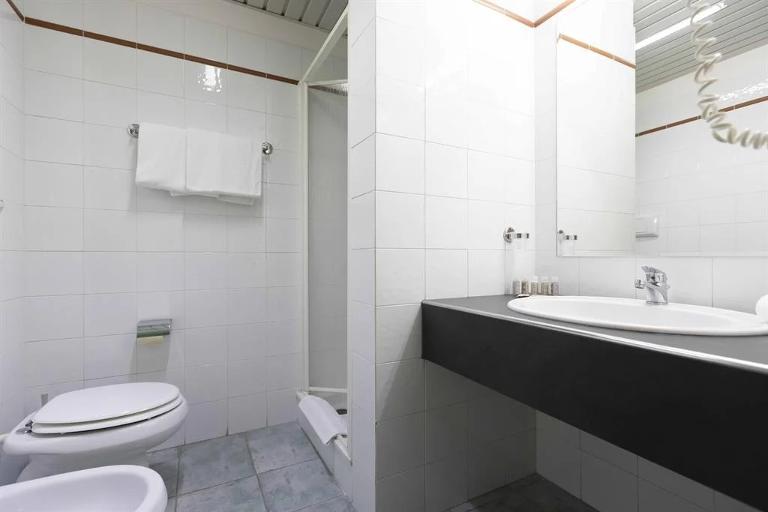 Horse Country Resort - Standard Room - Hotel Castello ****, Arborea (OR)