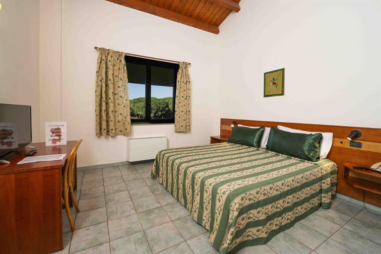 Horse Country Resort - Standard Room - Hotel Castello ****, Arborea (OR)