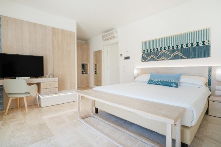 La Coluccia Hotel & Beach Club - Deluxe- Zimmer, Santa Teresa Gallura (OT)