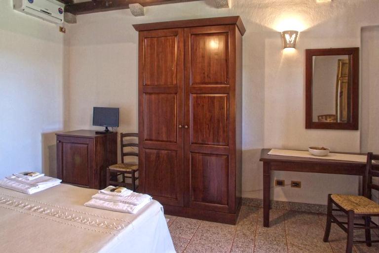 Agriturismo I Mandorli - Suite , Santa Maria Navarrese (OG)