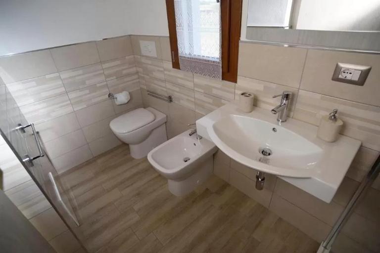 Farm holidays Al Riparo dei Venti - Classic rooms, Stintino (SS)