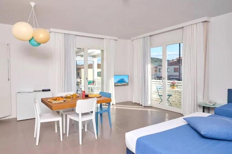 Serviced apartments Porto San Paolo - Classic rooms, Porto San Paolo (OT)