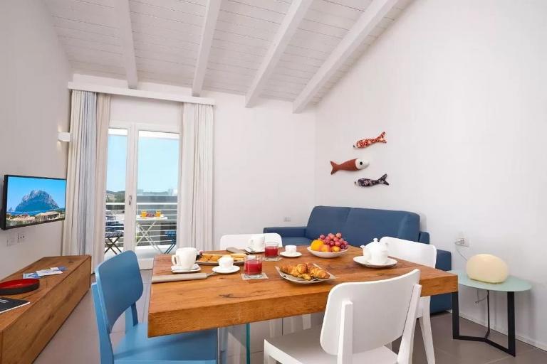 Serviced apartments Porto San Paolo - Suite, Porto San Paolo (OT)