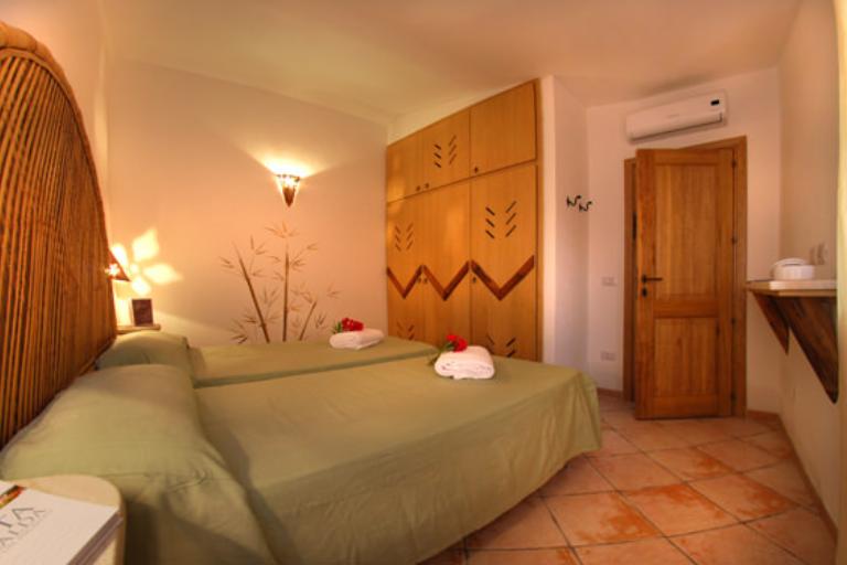 Villas Torreruja - Villa A, Isola Rossa (OT)