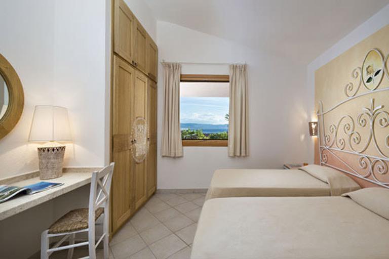 Villas Torreruja - Villa Lisandri with sea views - Villa Tamerici, Isola Rossa (OT)
