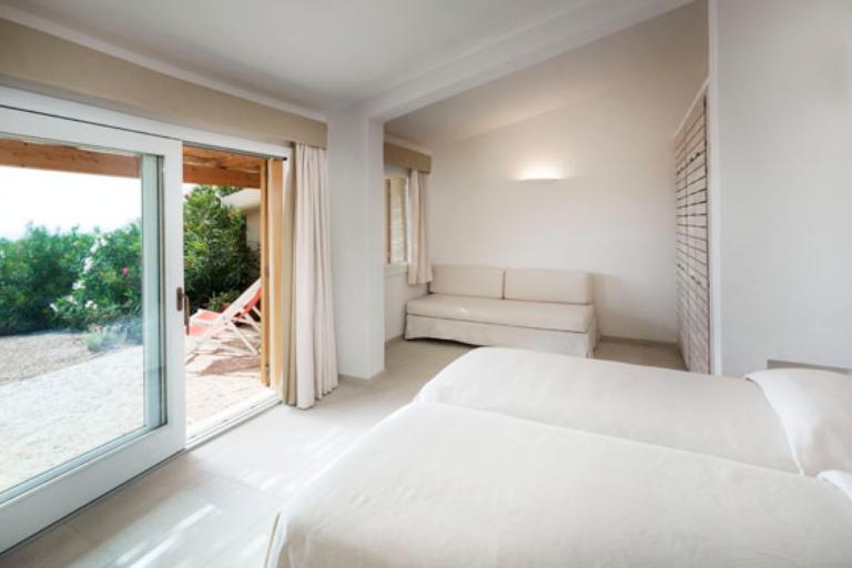 Villas Torreruja - Villa Romasinu with pool, Isola Rossa (OT)