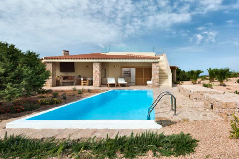 Villas Torreruja - Villa Romasinu with pool, Isola Rossa (OT)
