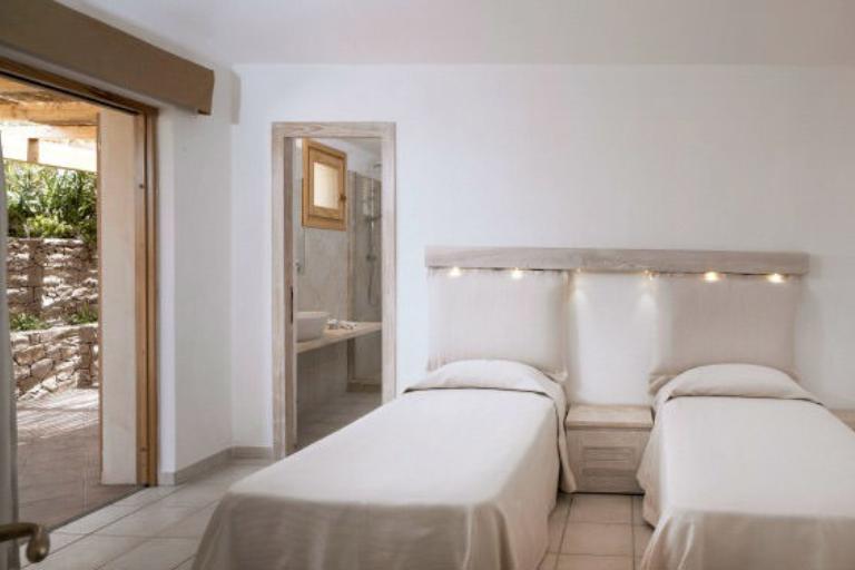 Villas Torreruja - Villa Pleiadi - Villa Tinnari with pool, Isola Rossa (OT)