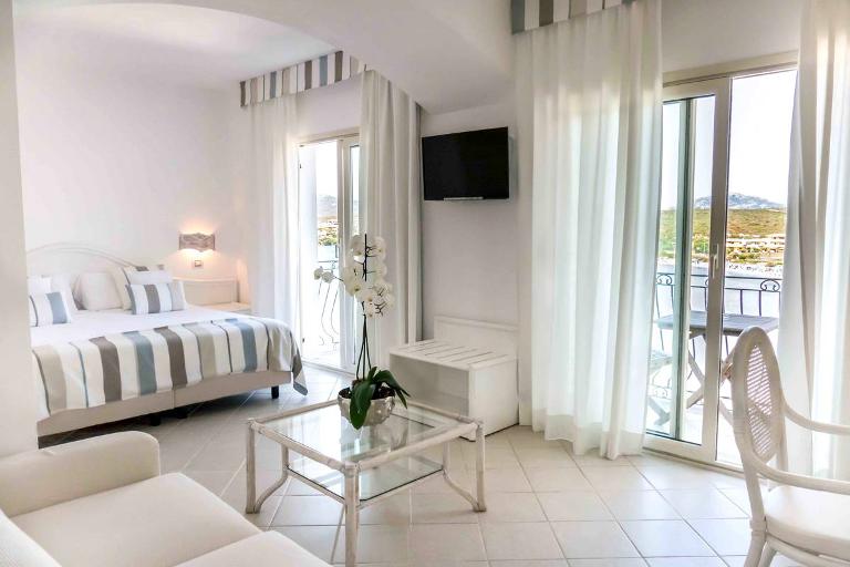 Gabbiano Azzurro Hotel & Suites - Junior Suite Cala Moresca, Golfo Aranci (OT)