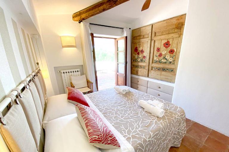 White Pearl - White Pearl Villa 1 +2, Portobello (OT)