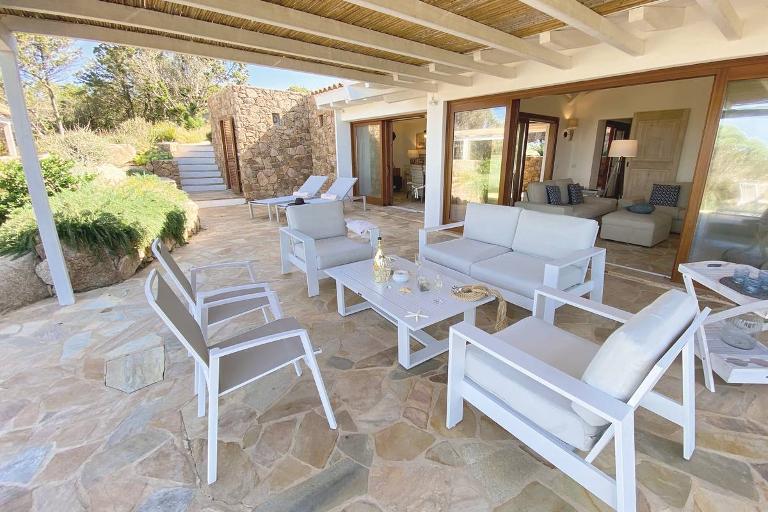 White Pearl - White Pearl Villa 1 +2, Portobello (OT)