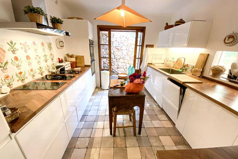 White Pearl - White Pearl Villa 1, Portobello (OT)