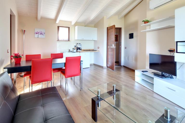 Green Park Country Lodge - Ferienwohnung Deluxe, San Pantaleo (OT)