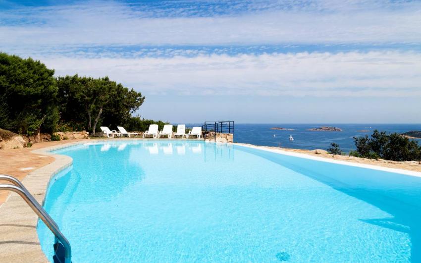 Rent Holiday Home Li Nibani near Porto Cervo, north Sardinia