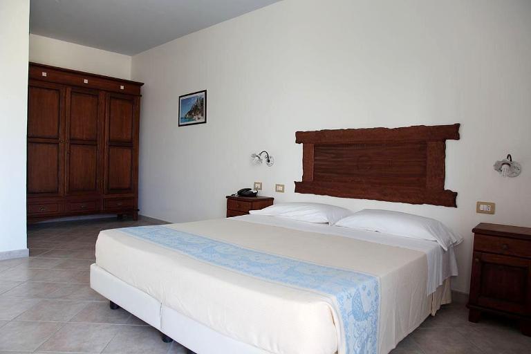 Hotel Nuraghe Arvu - Comfort Zimmer, Cala Gonone (NU)