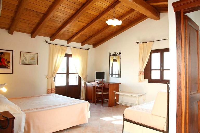 Hotel Nuraghe Arvu - Prestige Zimmer, Cala Gonone (NU)