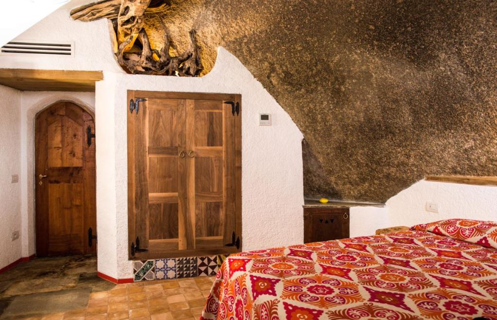 Villa Encantada, Baia Sardinia (OT) #24