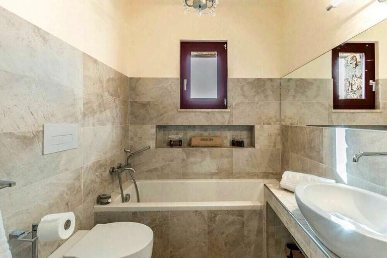 Villa Le Sirene - Villa Le Sirene 14, Portobello (OT)