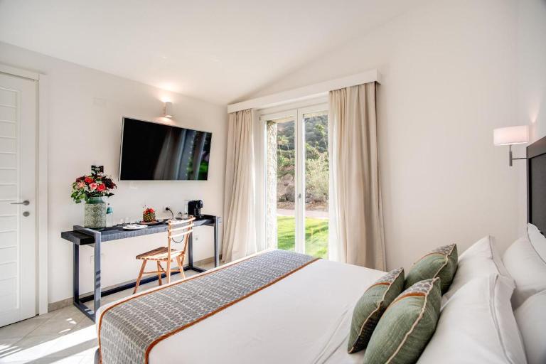 Cala Sinzias Resort - Superior Rooms, Castiadas (CA)