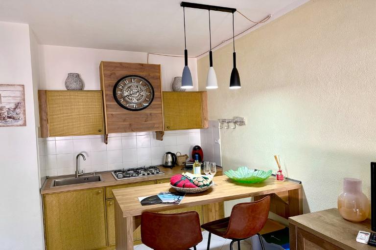 Flats Isola Rossa - 2-bedroom flat Cossi, Isola Rossa (OT)