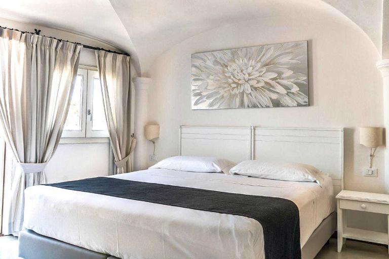 Hotel Mannois - Chambres Deluxe, Orosei (NU)