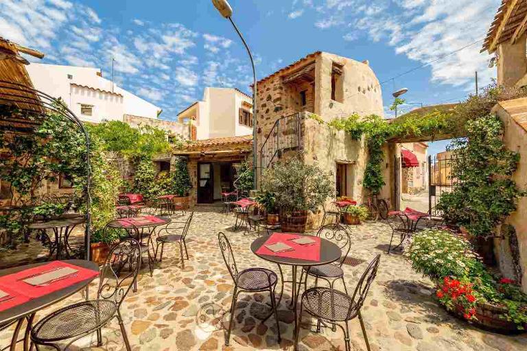 Hotel Mannois - Suite 2 niveaux, Orosei (NU)