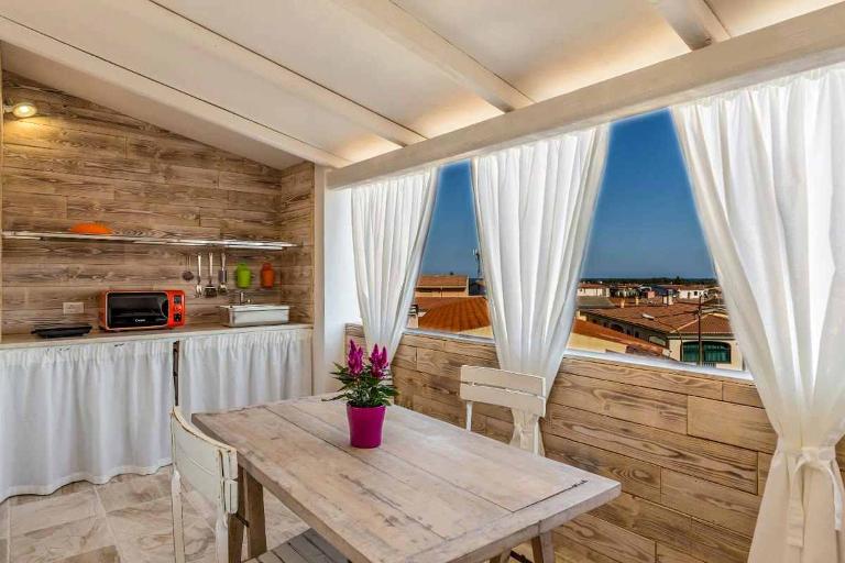 Hotel Mannois - Loft Deluxe, Orosei (NU)