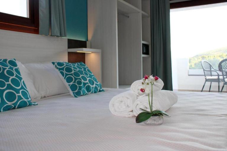 Relax Hotel I Ginepri - Superior Zimmer mit Balkon, Cala Gonone (NU)