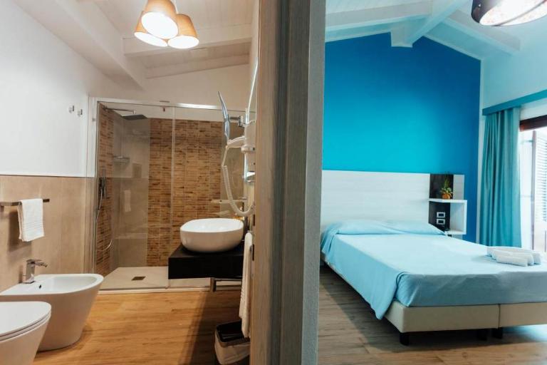 Relax Hotel I Ginepri - Superior Zimmer mit Balkon, Cala Gonone (NU)