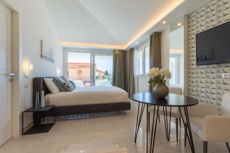 Residence Meridian - Studio 3/7 pour 2 personnes, Pula (CA)