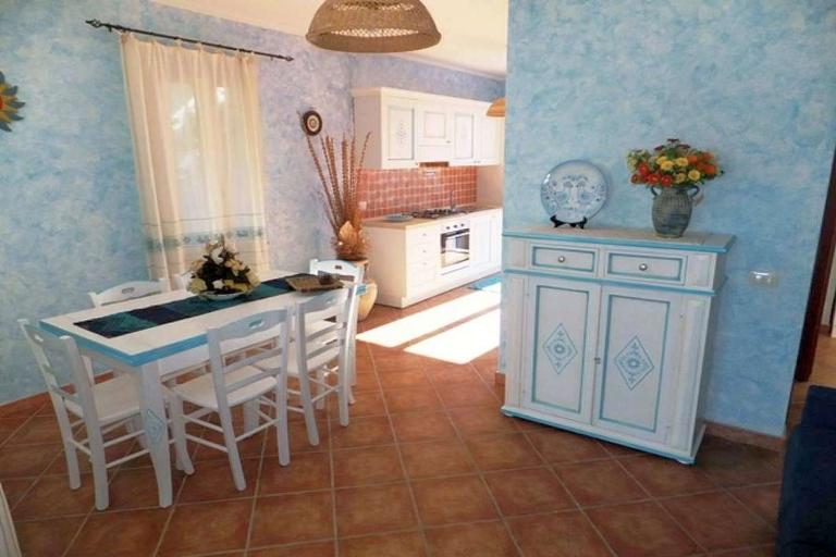 Holiday Home Blue - 2-bedroom flat Celeste ground floor, Calasetta (CI)