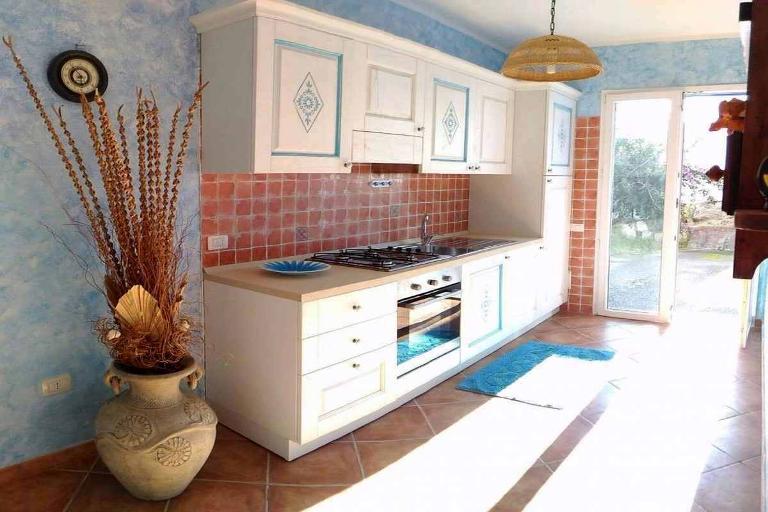 Holiday Home Blue - 2-bedroom flat Celeste ground floor, Calasetta (CI)