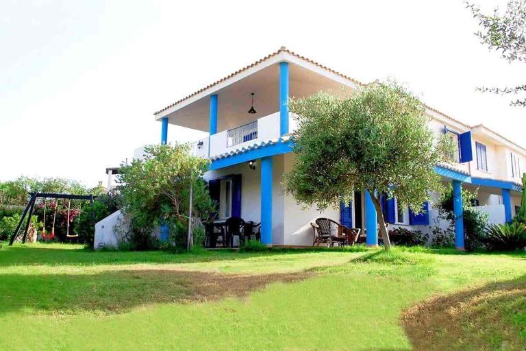Holiday Home Blue - 2-bedroom flat Azzuro 1st floor, Calasetta (CI)