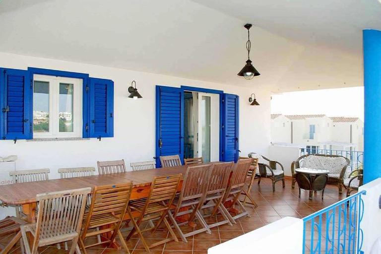 Holiday Home Blue - 2-bedroom flat Azzuro 1st floor, Calasetta (CI)