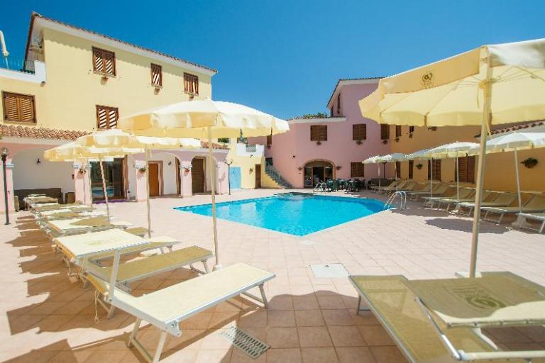 Residence Cala Viola - Appartement de trois pièces - 6 personnes, Orosei (NU)