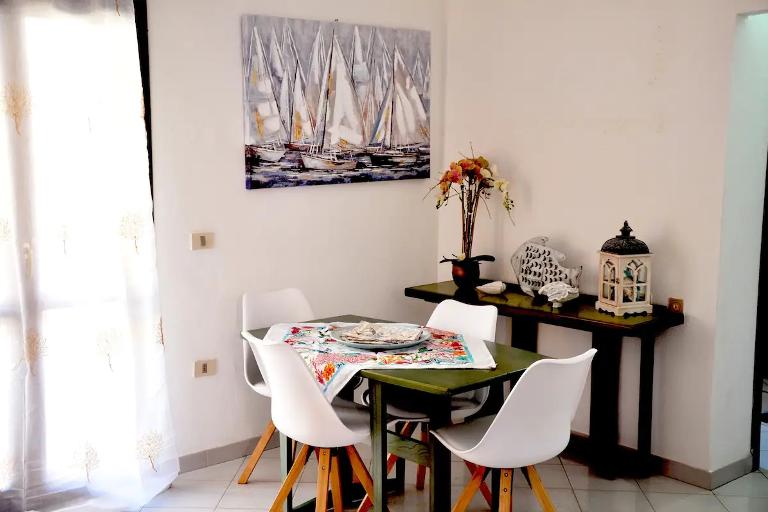 Appartements Isola Rossa - Appartement Tinnari, Isola Rossa (OT)