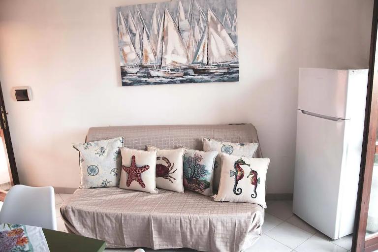 Appartements Isola Rossa - Appartement Junchi, Isola Rossa (OT)