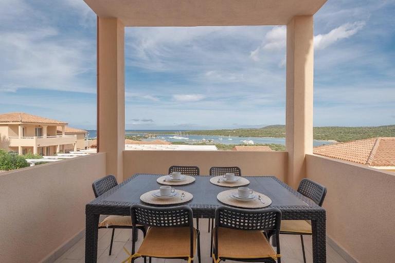 Residence Baia de Bahas - Appartement deux pièces vue sur la mer, Golfo Aranci (OT)