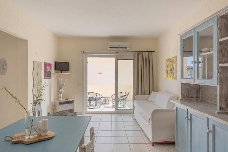 Residence Baia de Bahas - Appartement deux pièces vue sur la mer, Golfo Aranci (OT)