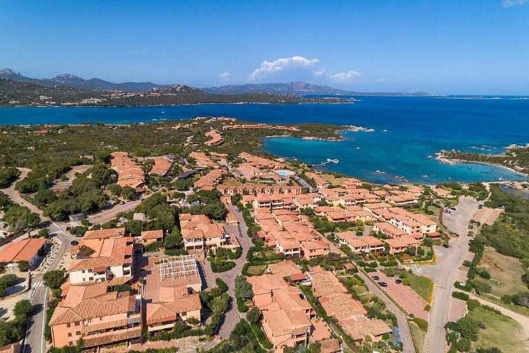 Residence Baia de Bahas - Appartement trois pièces, Golfo Aranci (OT)