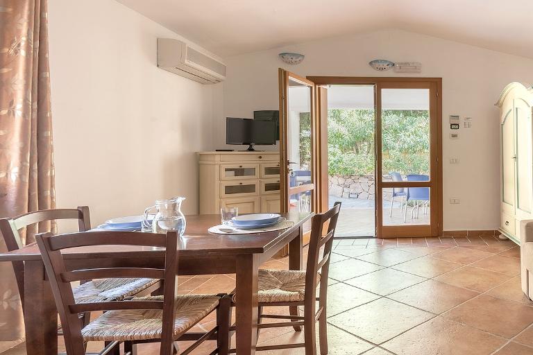 Holiday Flats Bouganvillage - Studio Flat 2, Budoni (OT)
