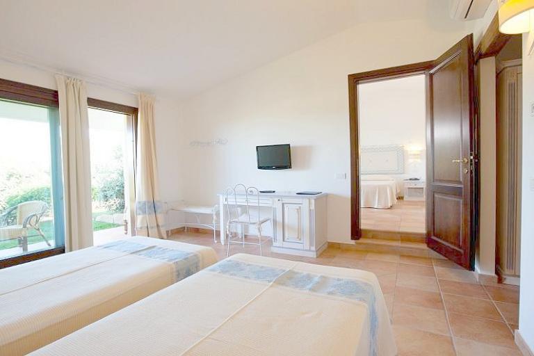 Hotel Costa Caddu - Familienzimmer mit Gartenblick, San Teodoro (OT)