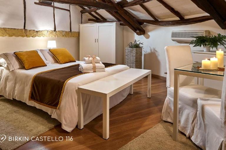 Albergo Diffuso Birkin Castello - Junior Suite, Cagliari (CA)