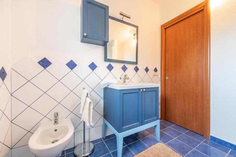 Alba Marina Apartment - Alba Marina Apartment, Cala Gonone (NU)