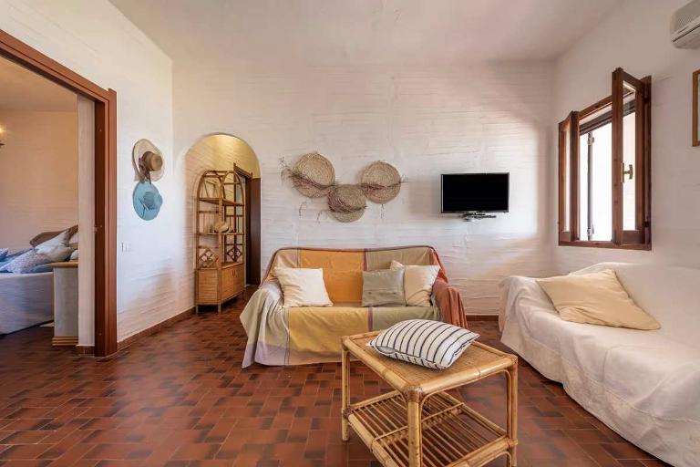 Holiday Homes Pietra del Sol - Apartment Perla on the ground floor, Cagliari (CA)