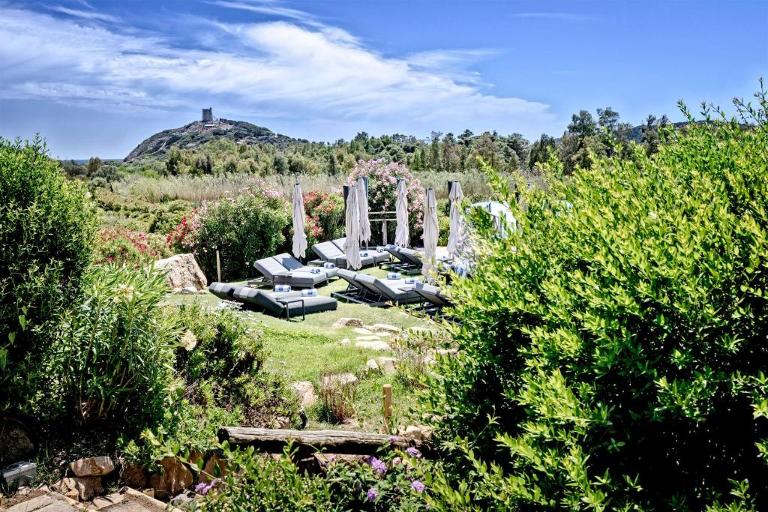 Veridia Resort - Premium Vista Baia, Domus de Maria (CA)